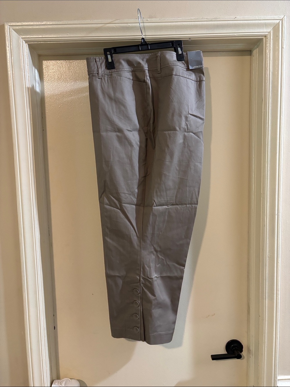 LANE BRYANY Venezia Slim Straight Pants in Taupe NWT Size 28